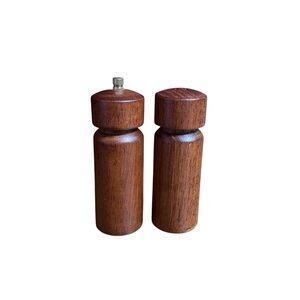 Mid Century Modern Wooden Set of Salt & Pepper Shakers Grinder